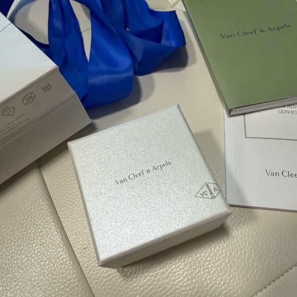 Van Cleef & Arpels Gold and Red Heart Necklace - Picture 6 of 11